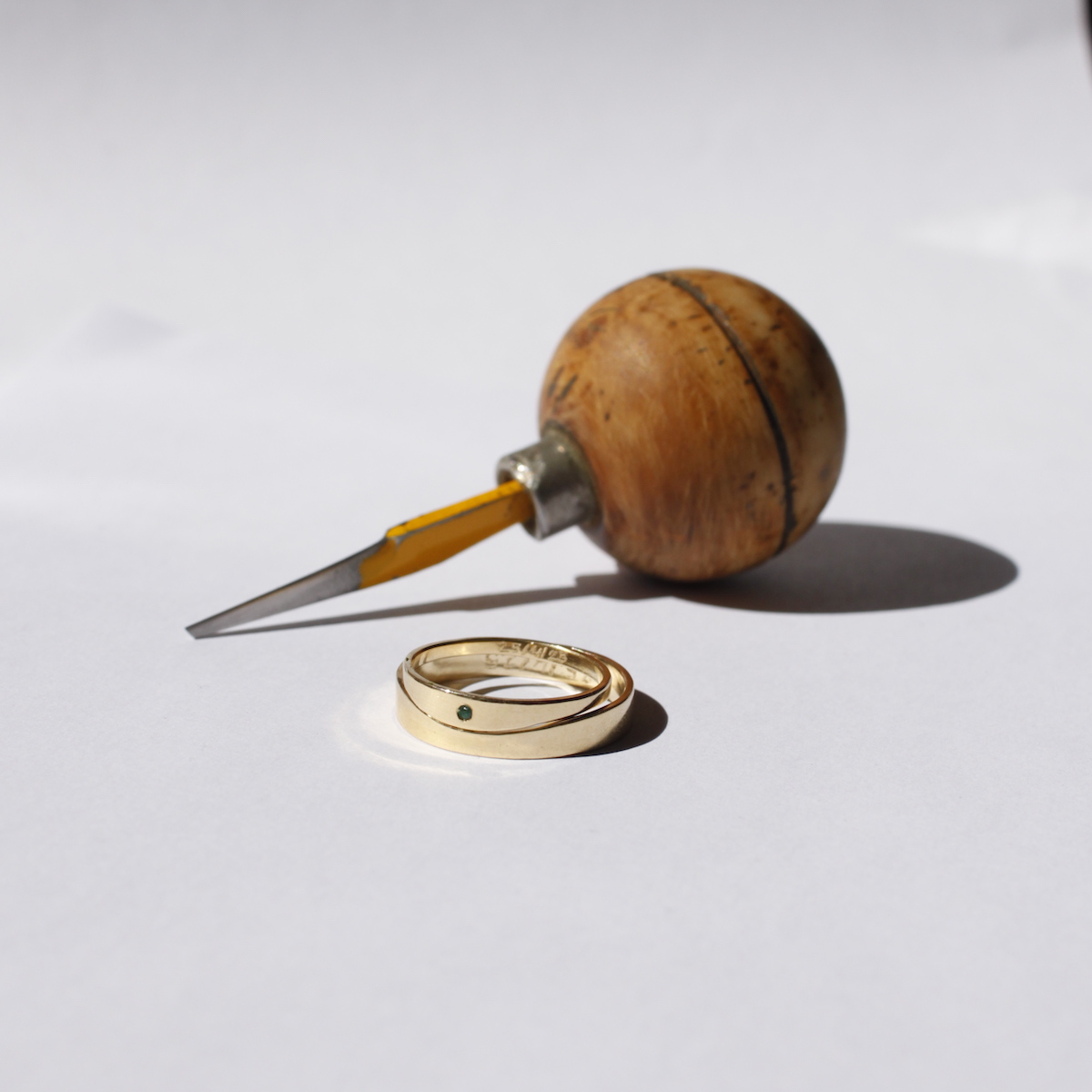 Raquel Mor: alianzas y anillos de boda personalizados